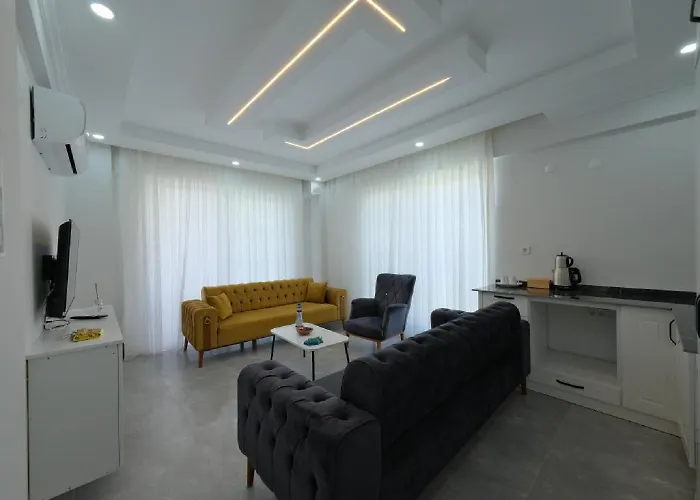 The & Airport 10 Km Hotel 5*